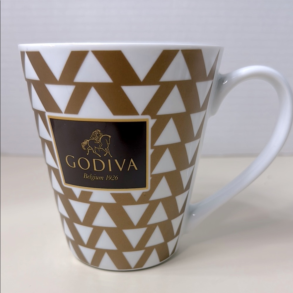 Godiva 2014 Brown Gold & White Ceramic Geometric Print Coffee Tea Latte Mug Cup